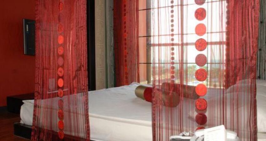 SiAM ELEGANCE HOTEL & SPA